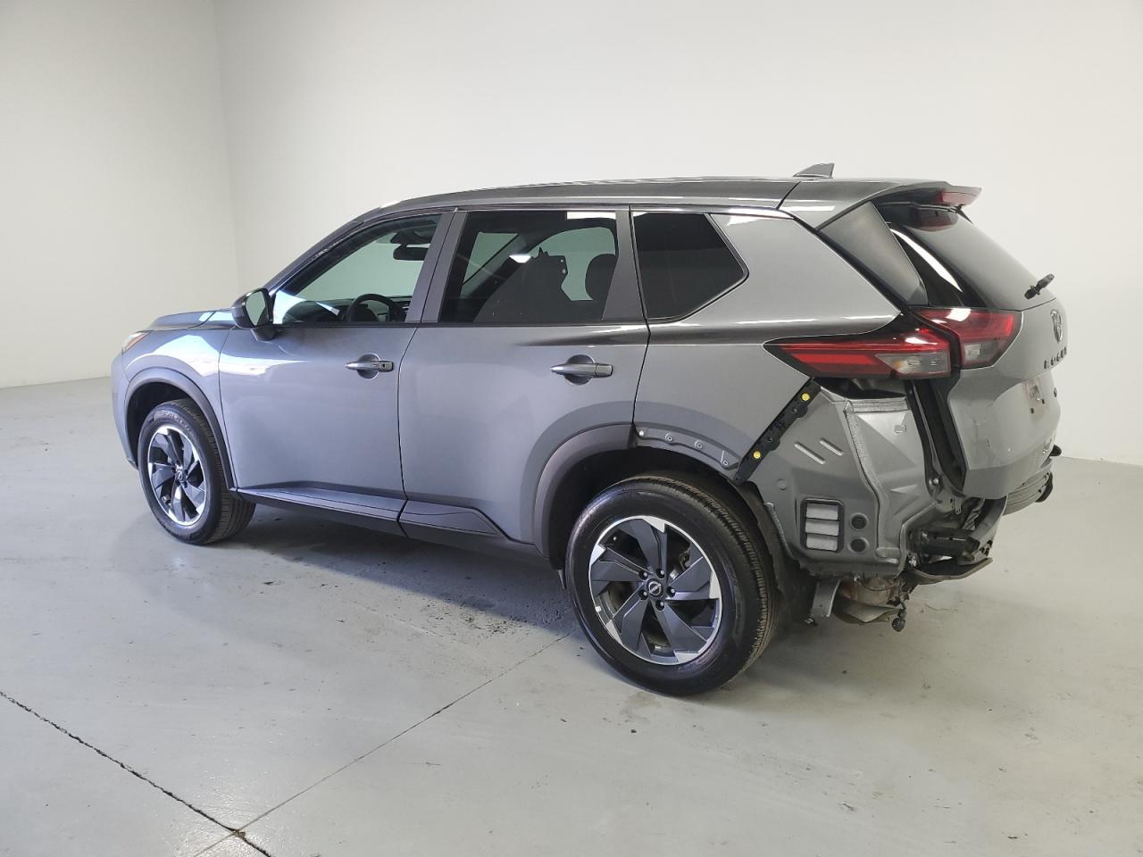 2024 NISSAN ROGUE SV - Фото 2