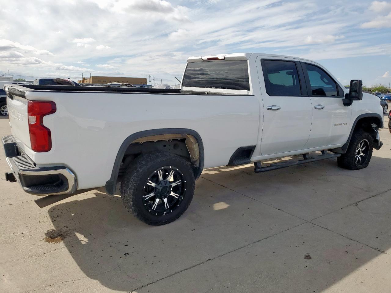 2020 CHEVROLET SILVERADO - Image 3