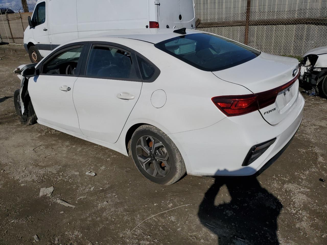 2021 KIA FORTE FE - Фото 2