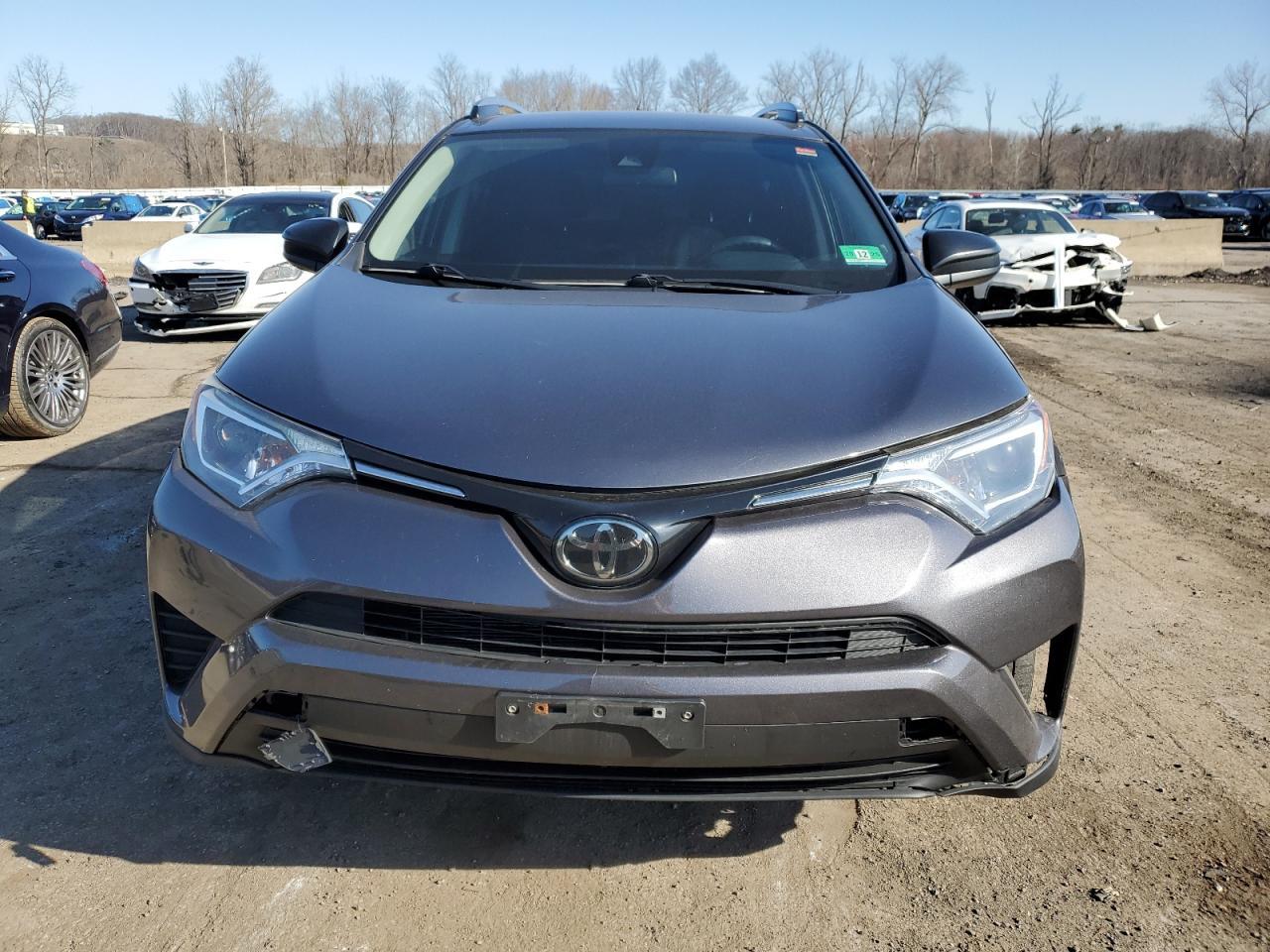 2018 TOYOTA RAV4 LE - Image 5