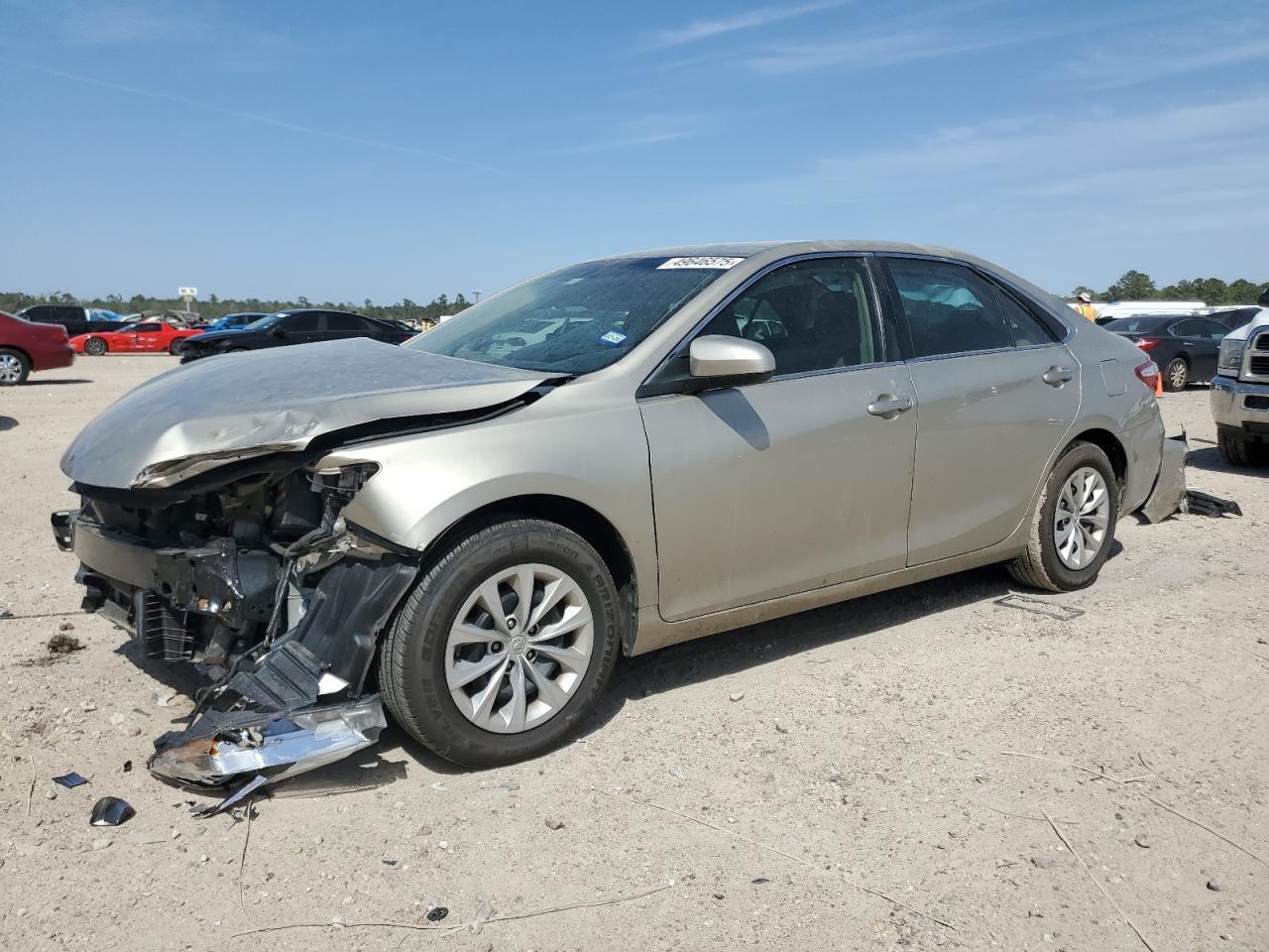 2015 TOYOTA CAMRY LE