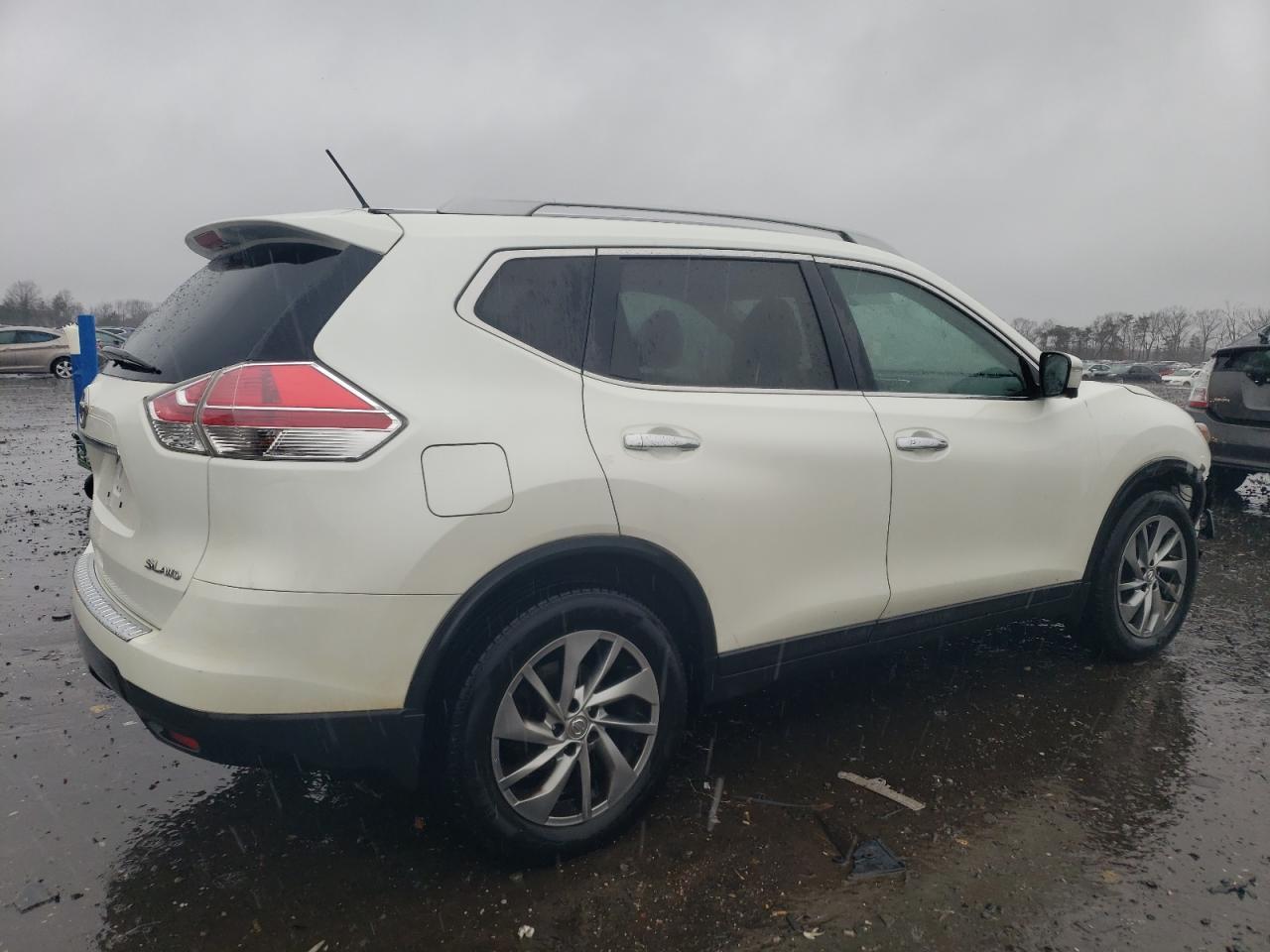 2015 NISSAN ROGUE S - Image 3