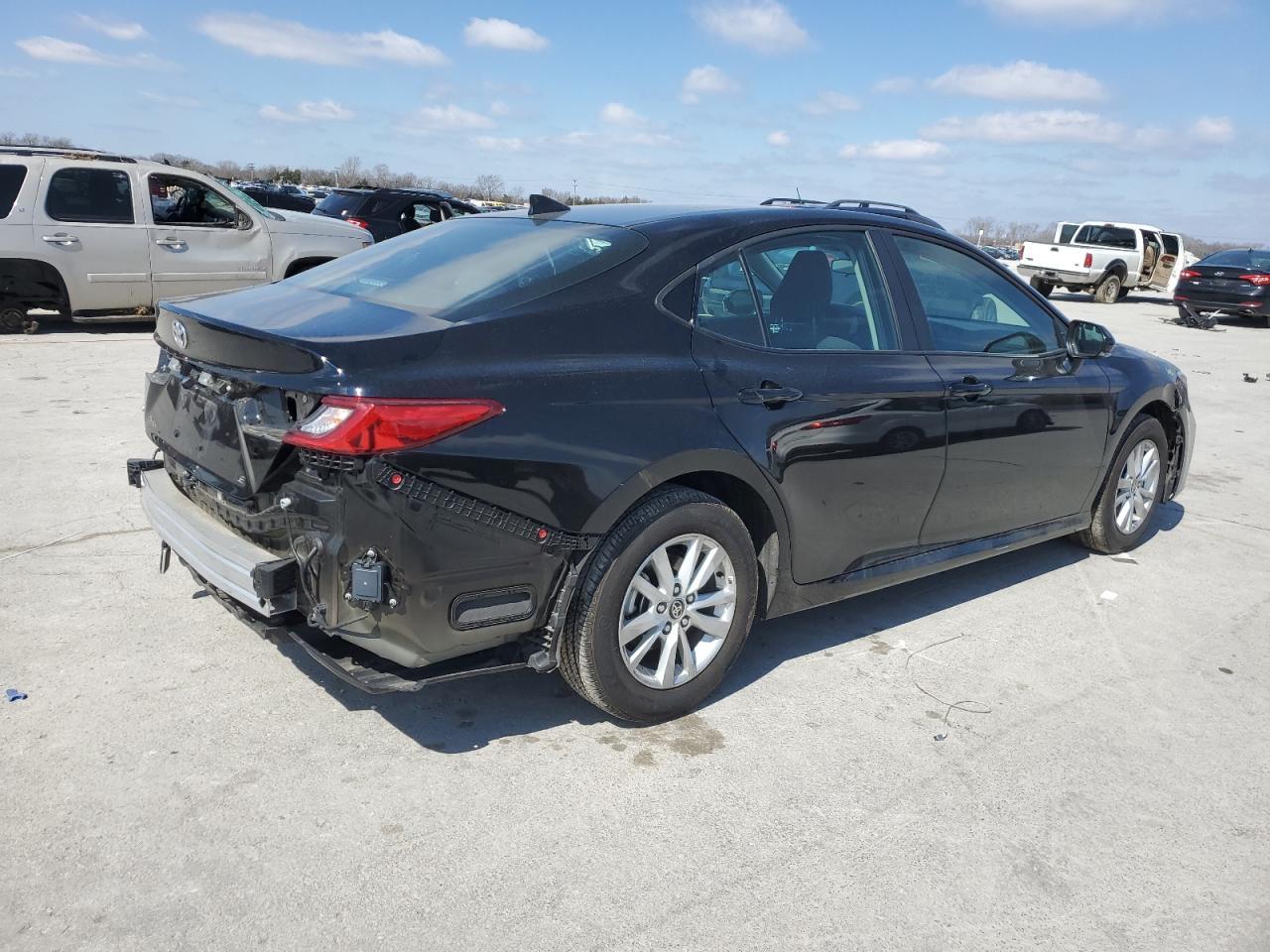 2025 TOYOTA CAMRY XSE - Фото 3