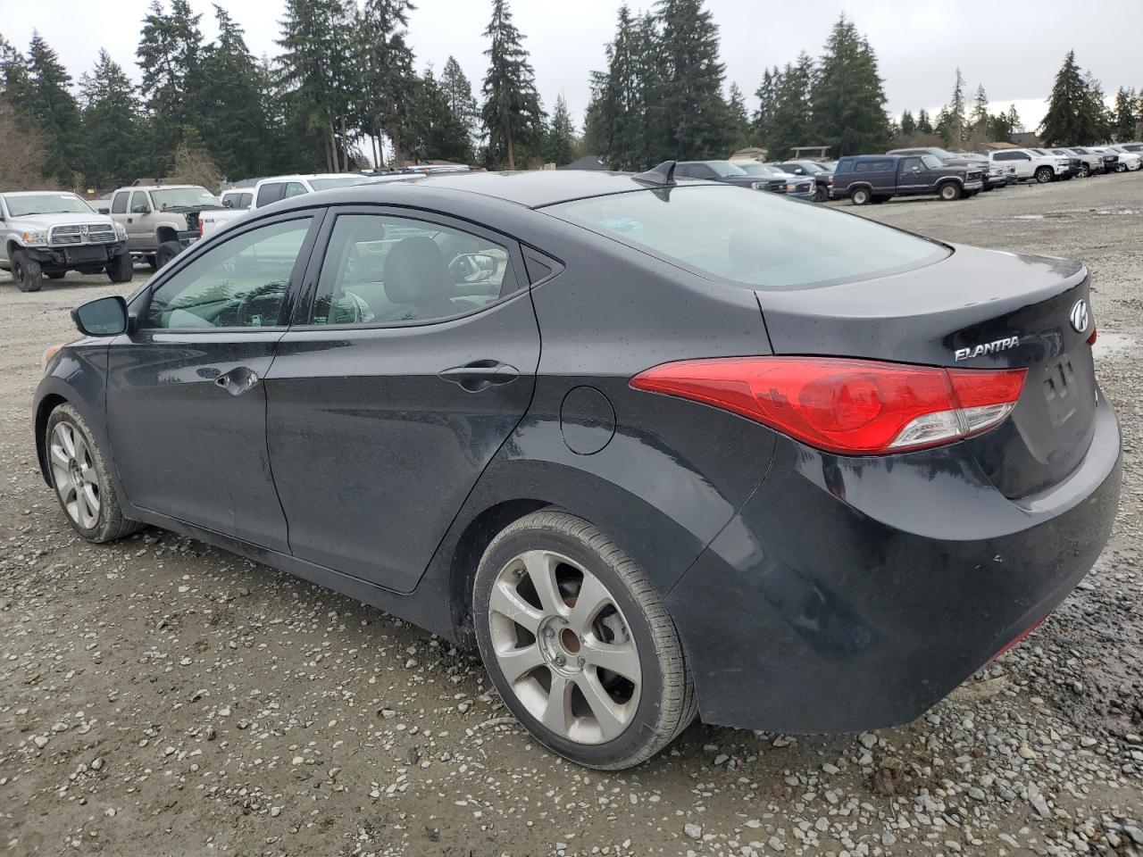 2013 HYUNDAI ELANTRA GL - Image 2