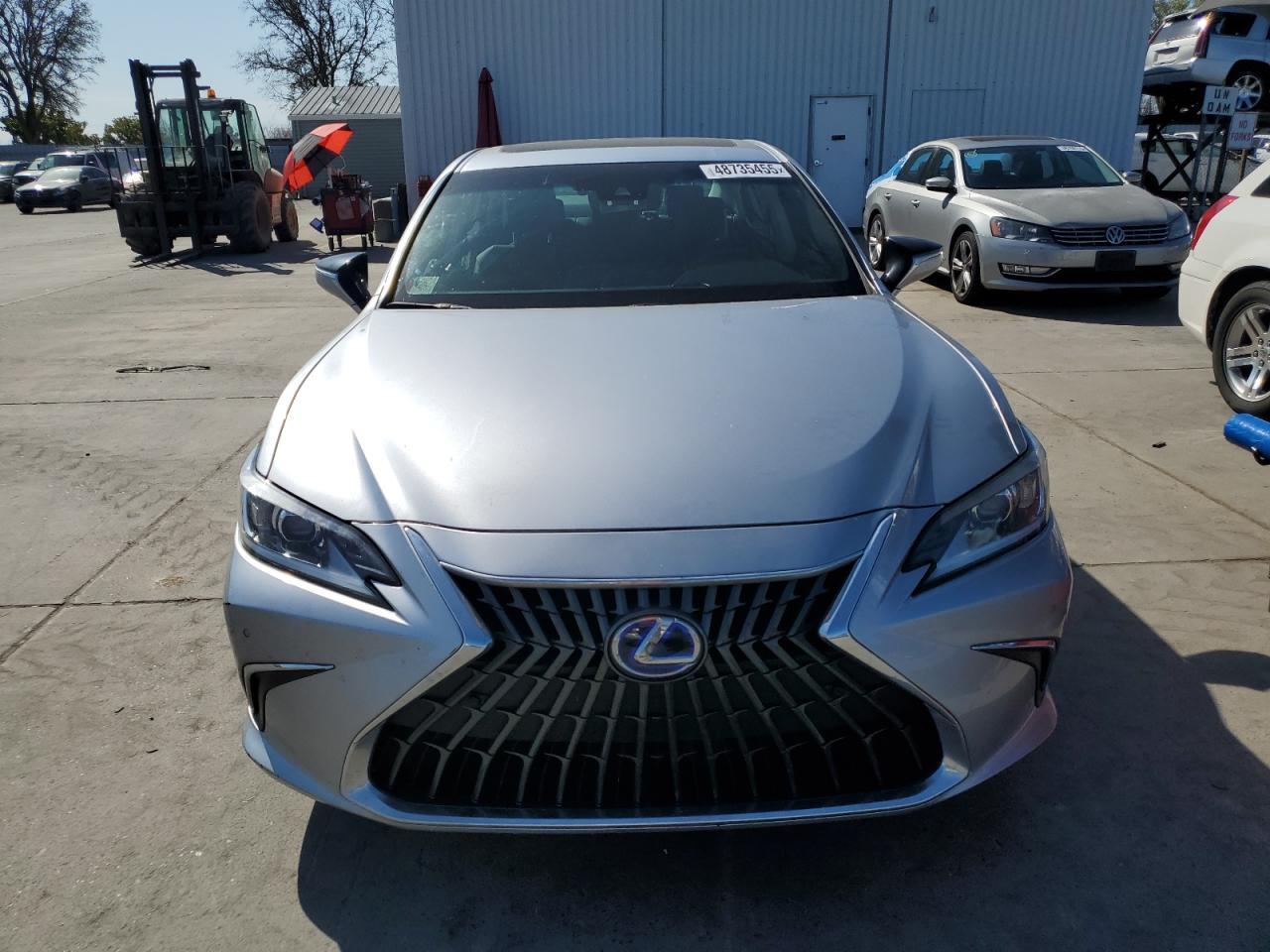 2022 LEXUS ES 300H BA - Фото 5