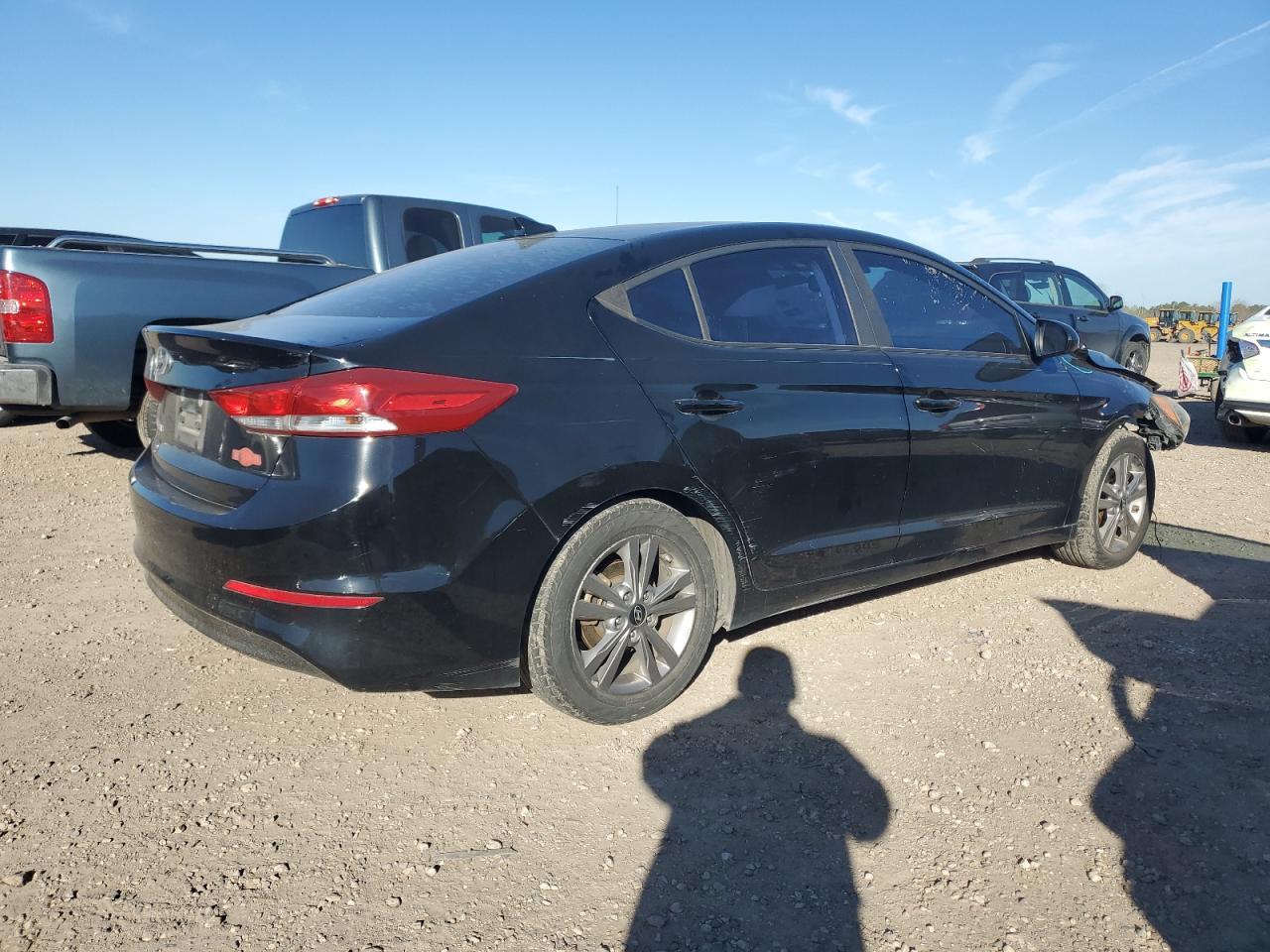 2018 HYUNDAI ELANTRA SE - Image 3