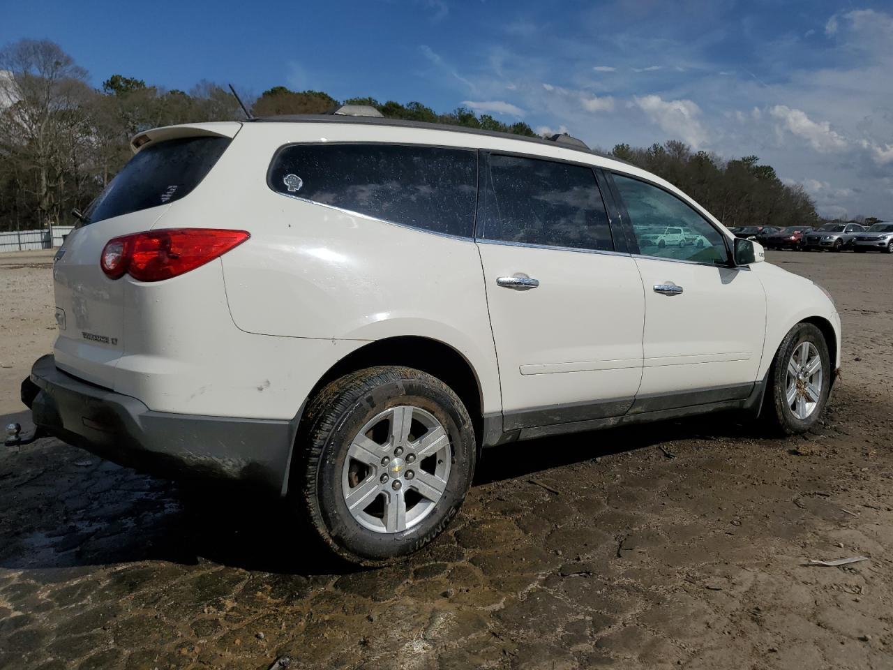 2012 CHEVROLET TRAVERSE L - Фото 3
