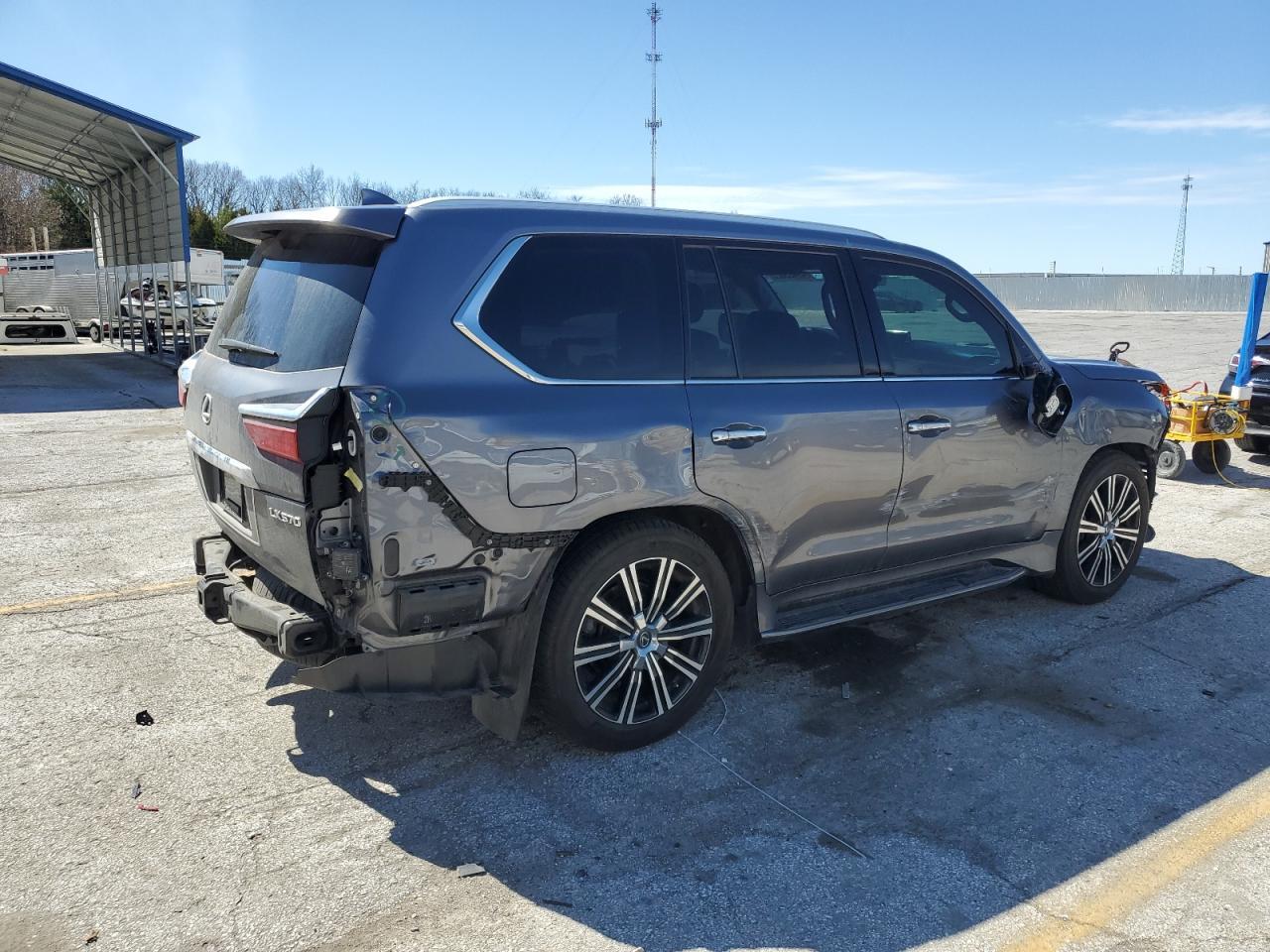 2019 LEXUS LX 570 - Фото 3