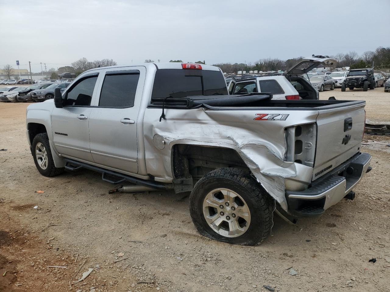 2018 CHEVROLET SILVERADO - Фото 2
