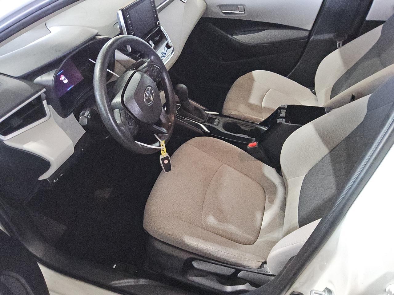 2021 TOYOTA COROLLA LE - Фото 7