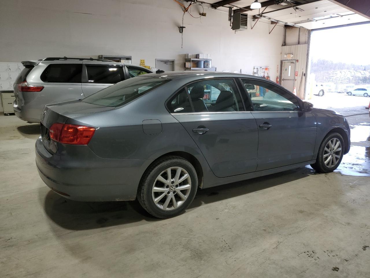 2014 VOLKSWAGEN JETTA SE - Фото 3