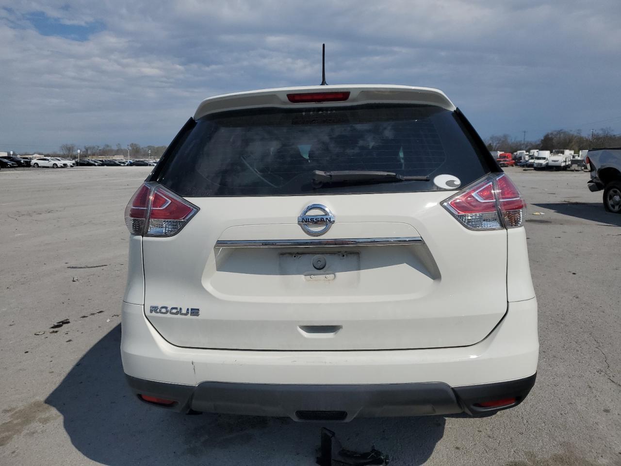 2015 NISSAN ROGUE S - Фото 6