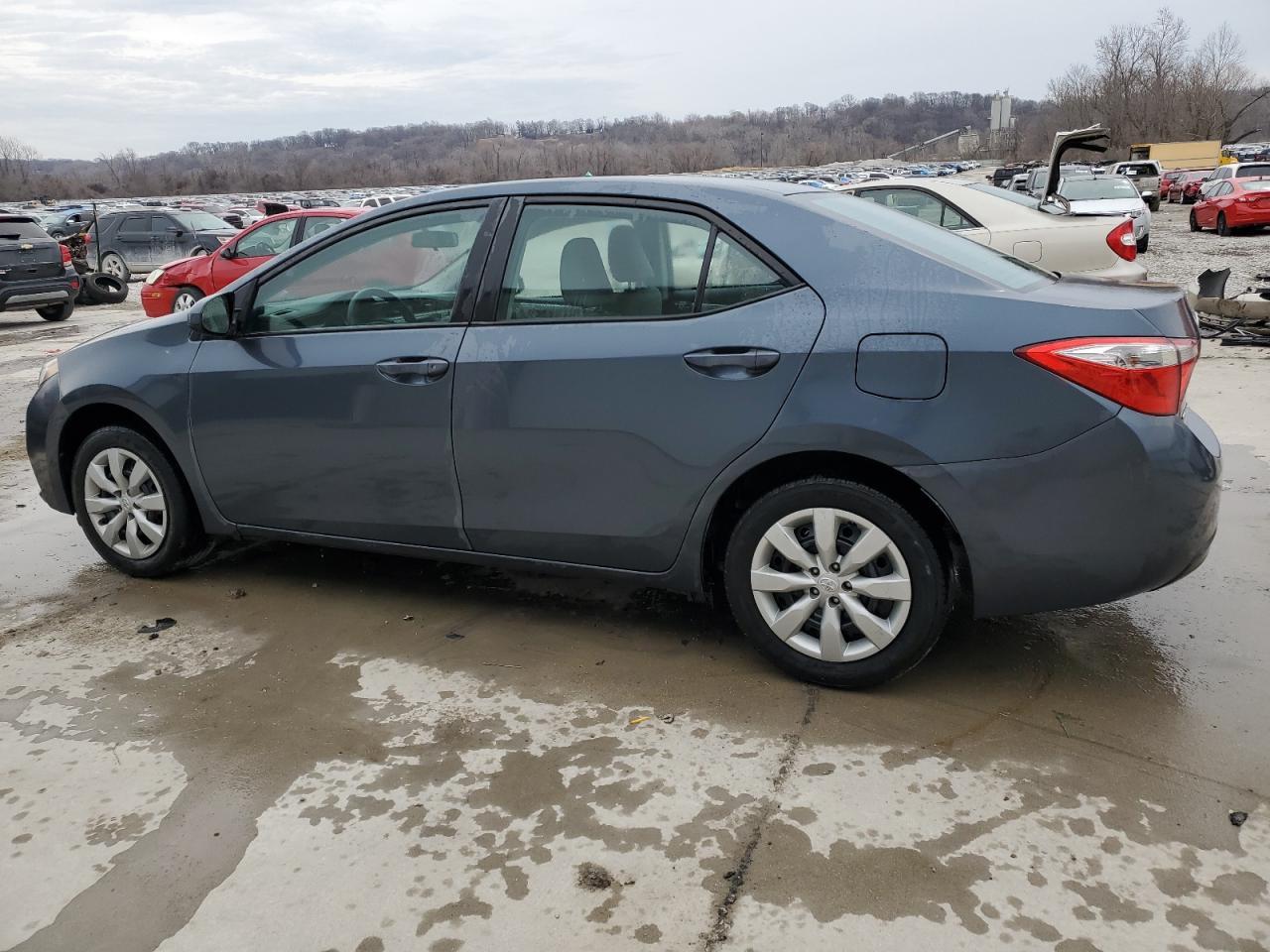 2016 TOYOTA COROLLA LE - Фото 2