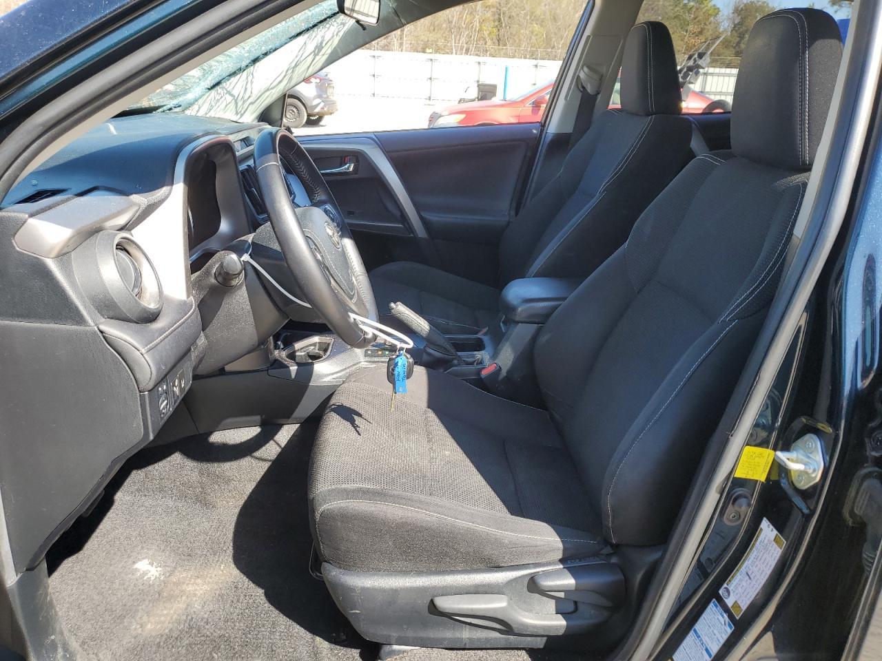 2017 TOYOTA RAV4 XLE - Фото 7