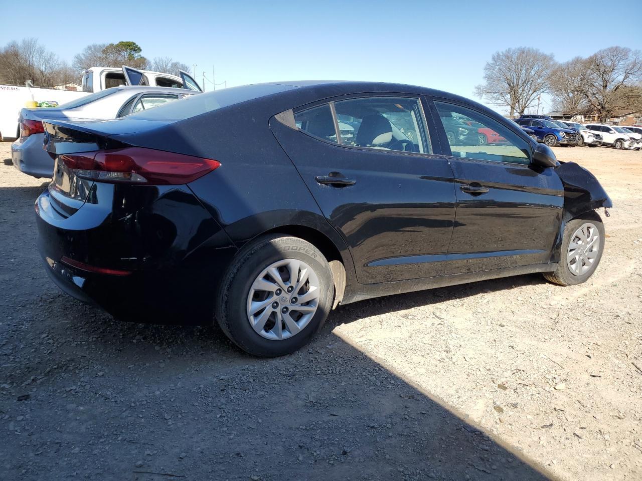 2018 HYUNDAI ELANTRA SE - Фото 3