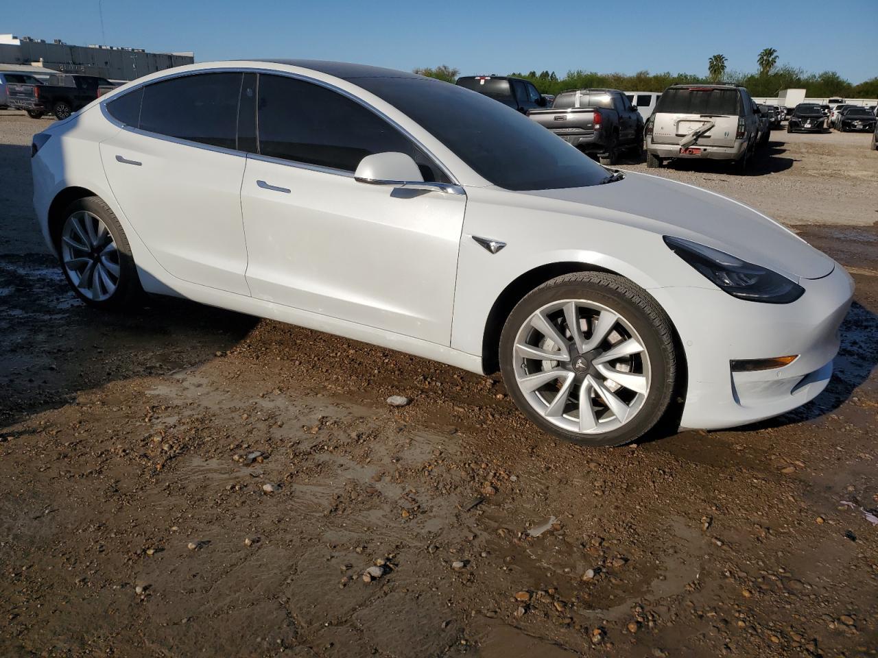 2019 TESLA MODEL 3 - Image 4