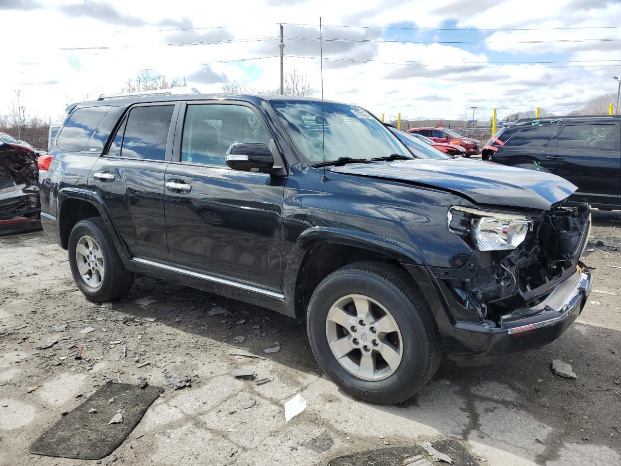 2011 TOYOTA 4RUNNER SR - Image 4