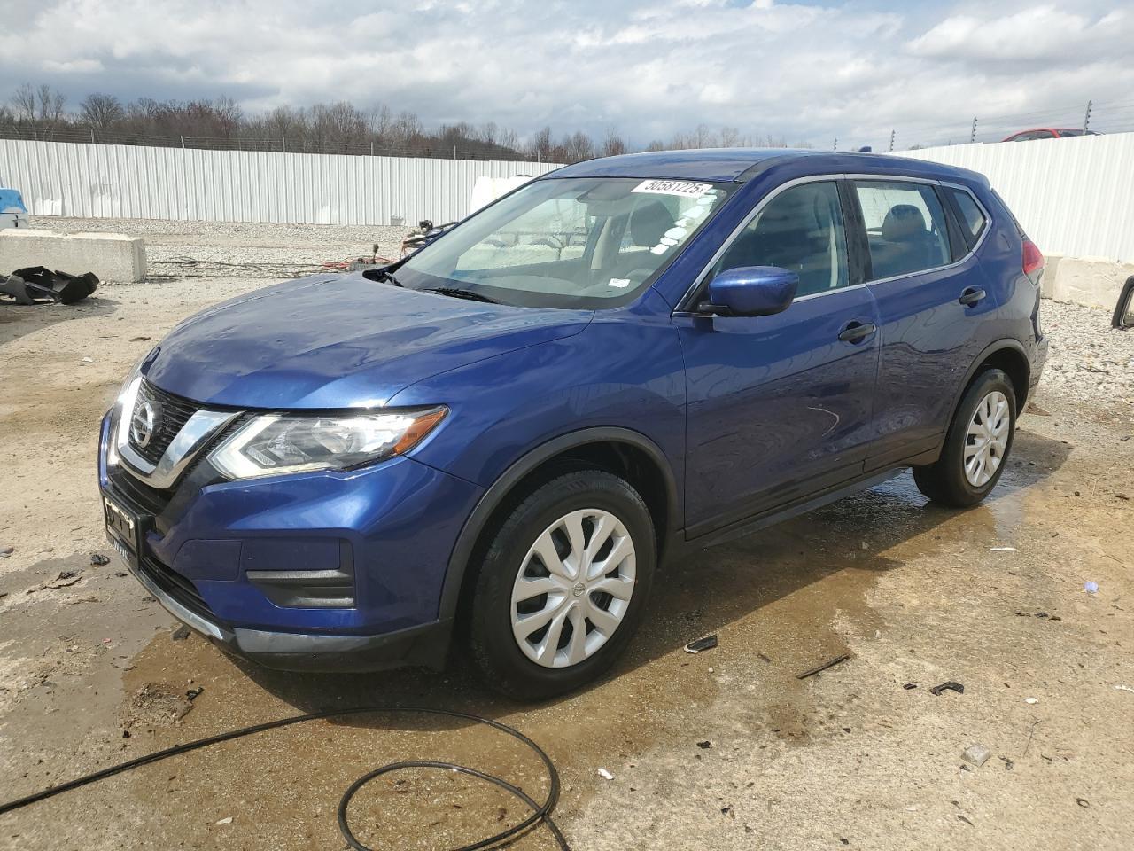 2017 NISSAN ROGUE S