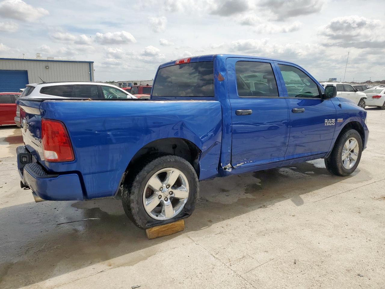 2015 RAM 1500 ST - Image 3