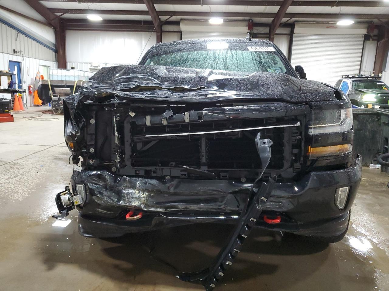 2017 CHEVROLET SILVERADO - Image 5