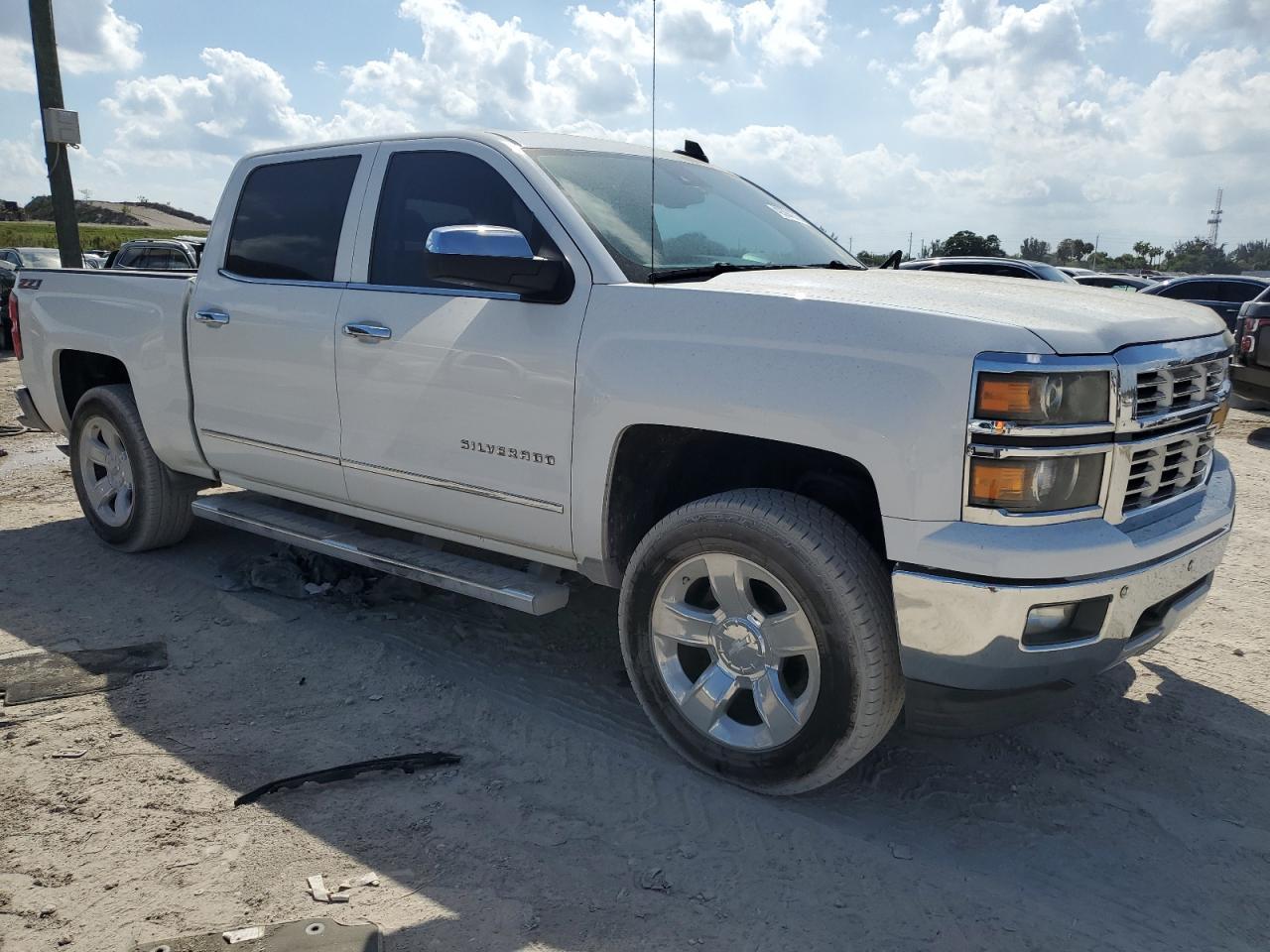2015 CHEVROLET SILVERADO - Image 4