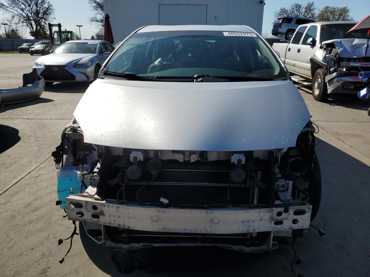 2015 TOYOTA PRIUS - Фото 5