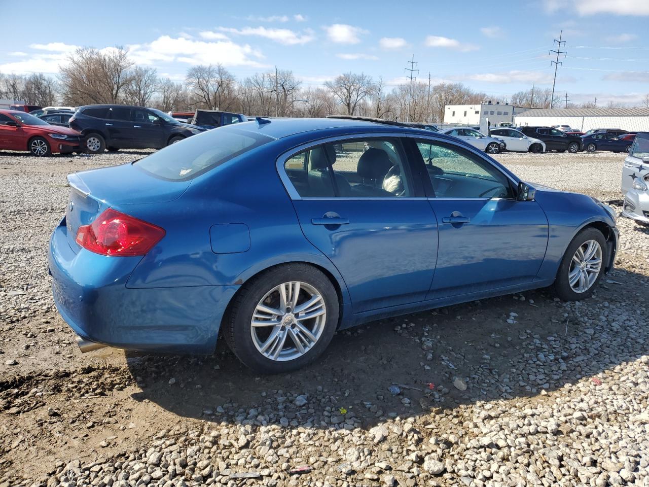 2012 INFINITI G37 - Image 3