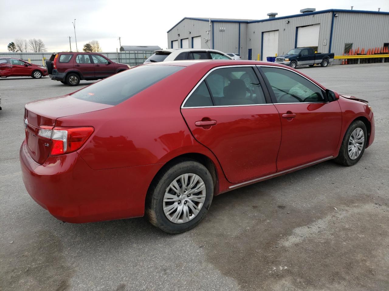 2013 TOYOTA CAMRY L - Image 3