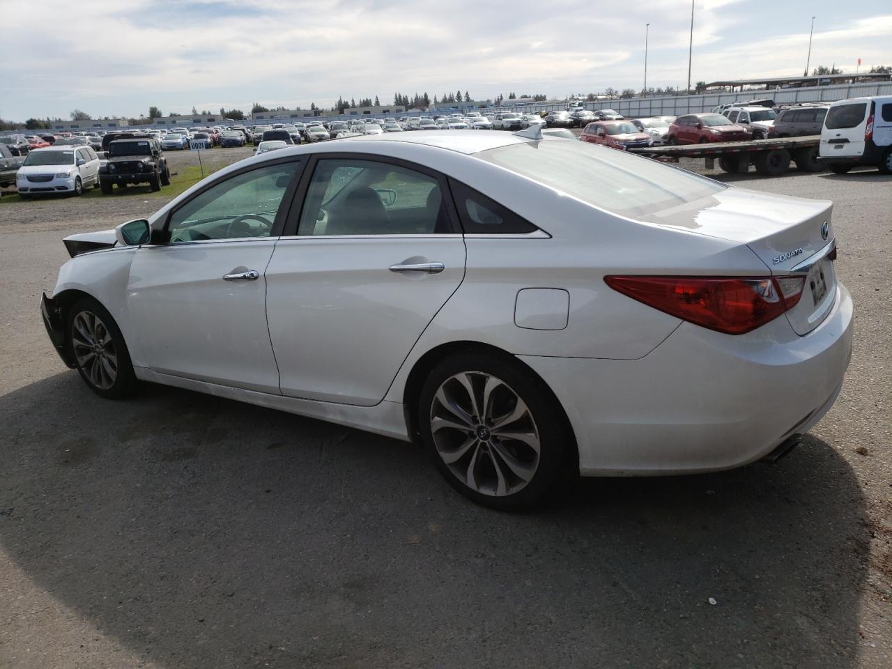 2013 HYUNDAI SONATA SE - Фото 2