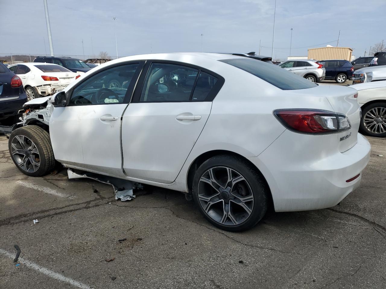 2013 MAZDA 3 I - Фото 2