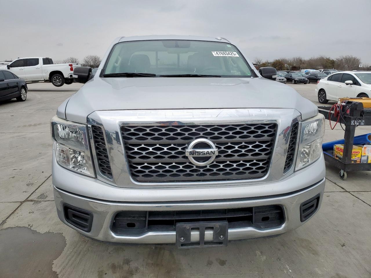 2018 NISSAN TITAN S - Фото 5