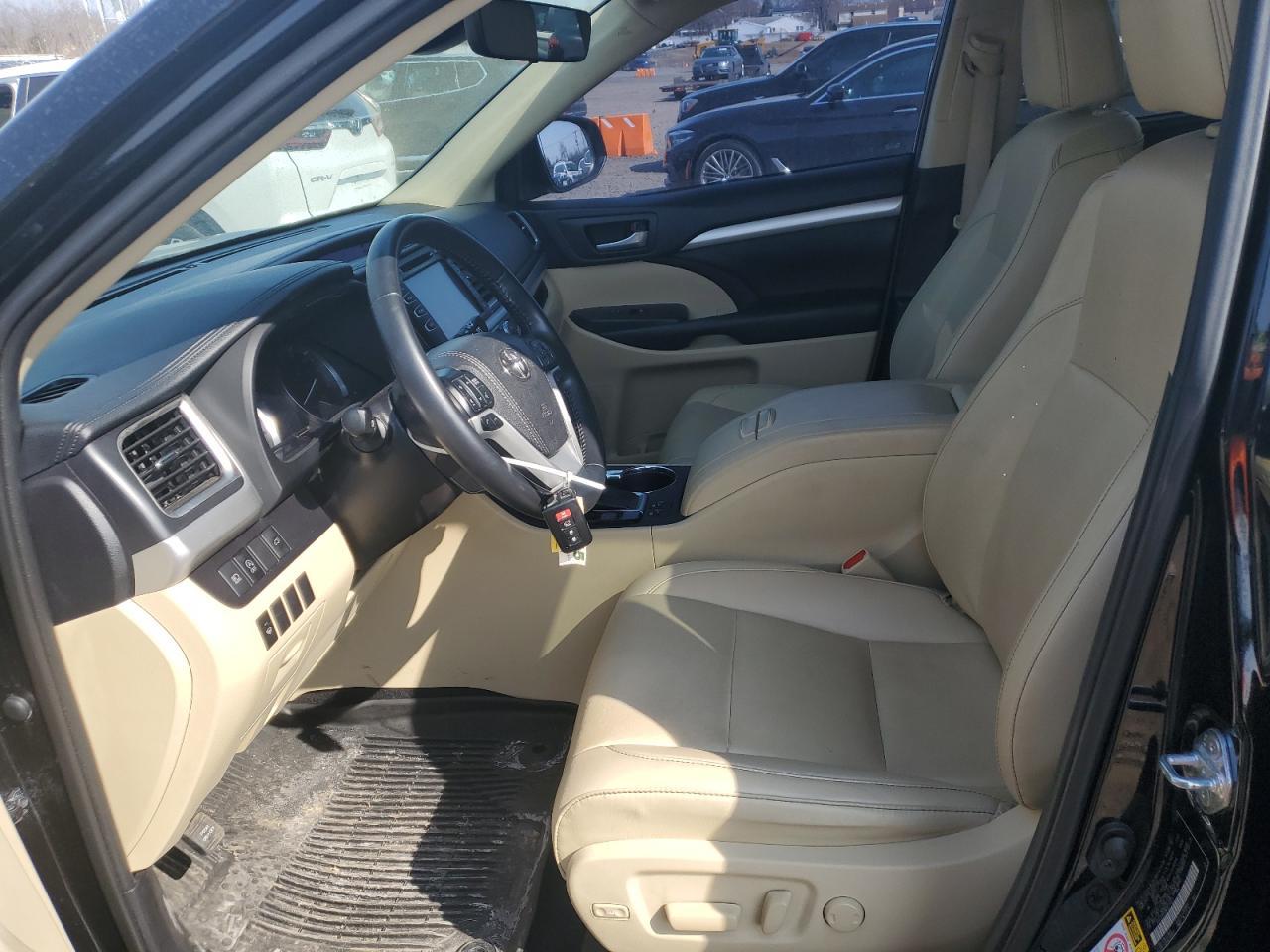 2019 TOYOTA HIGHLANDER - Image 7