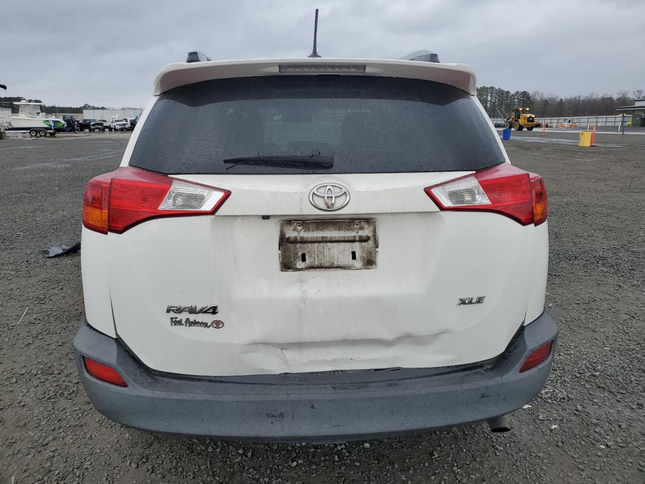 2015 TOYOTA RAV4 XLE - Фото 6