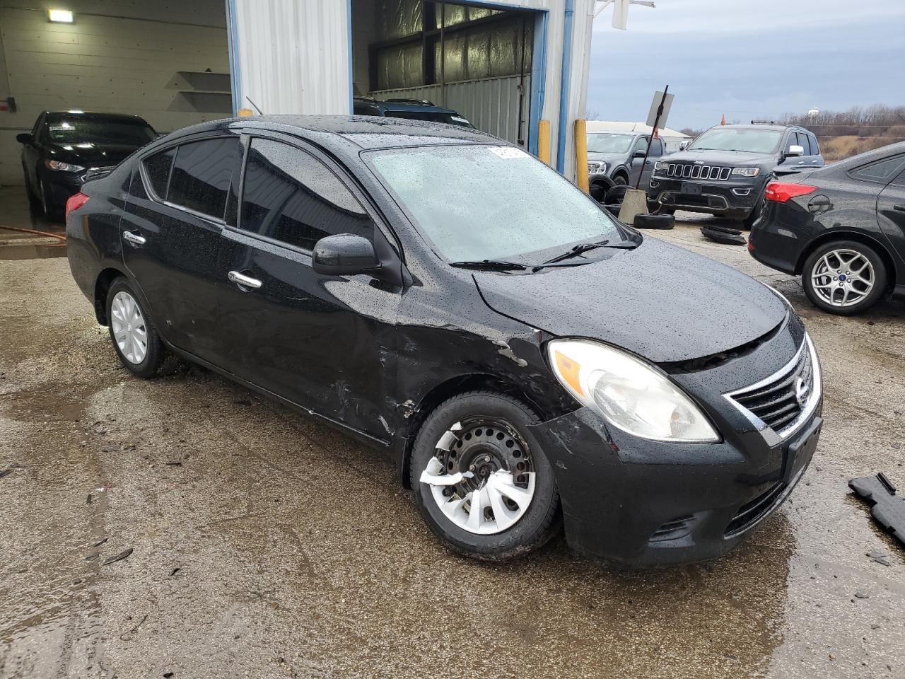 2014 NISSAN VERSA S - Image 4
