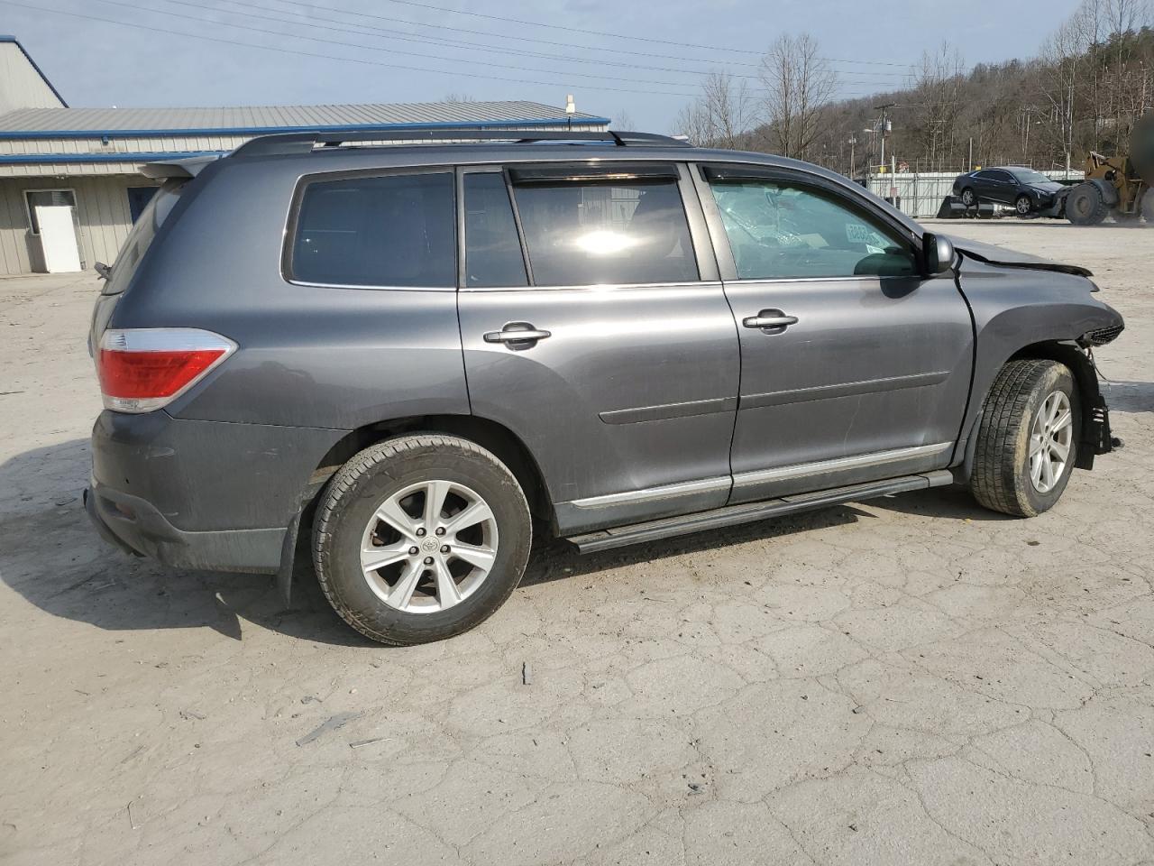 2011 TOYOTA HIGHLANDER - Фото 3