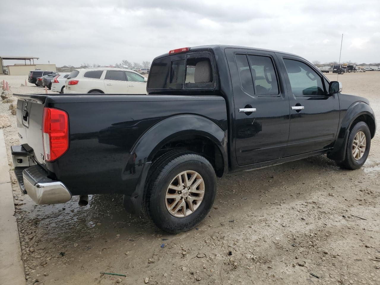 2017 NISSAN FRONTIER S - Фото 3