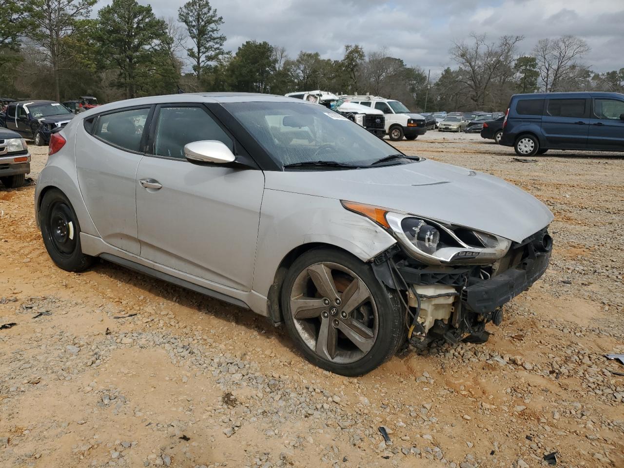 2014 HYUNDAI VELOSTER T - Фото 4