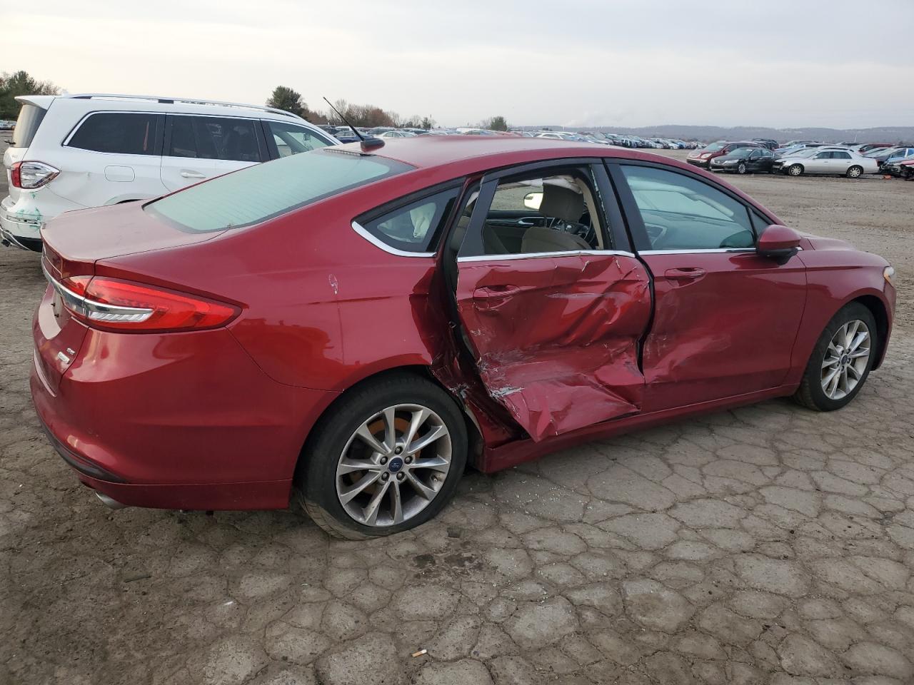 2017 FORD FUSION SE - Image 3