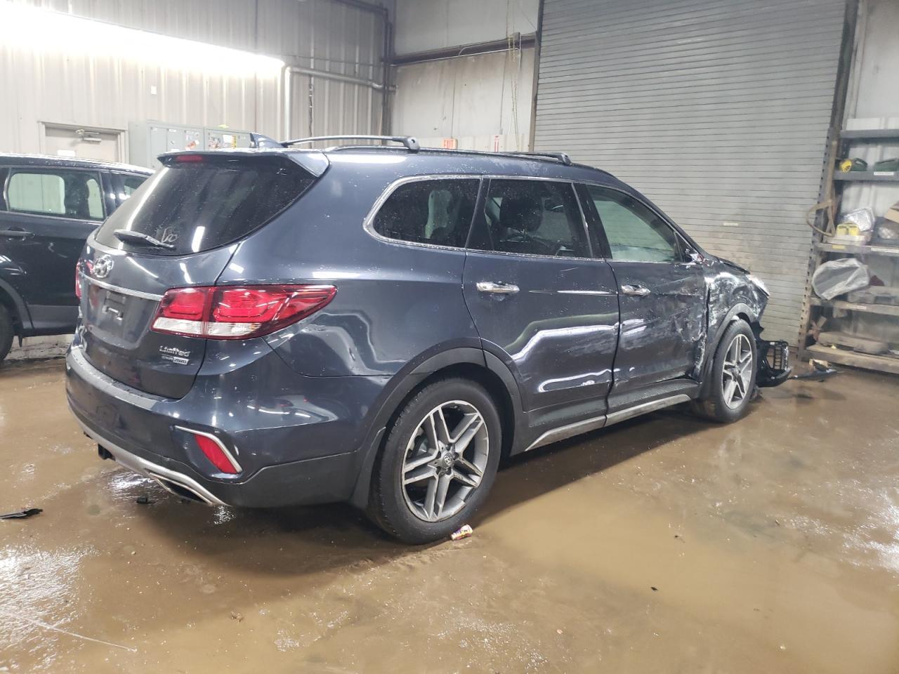 2017 HYUNDAI SANTA FE S - Image 3
