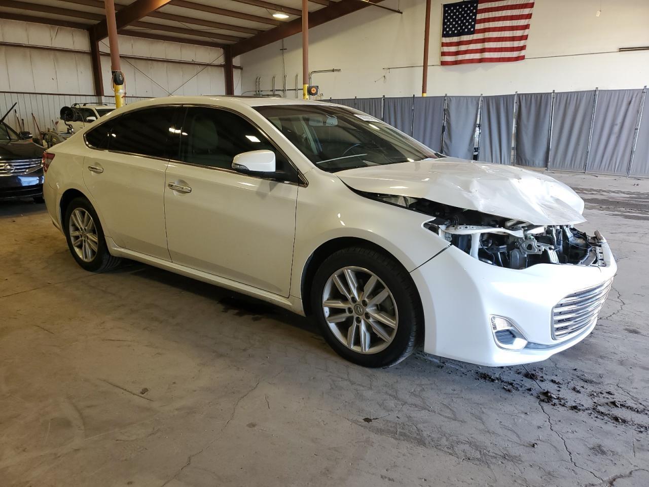 2015 TOYOTA AVALON XLE - Image 4