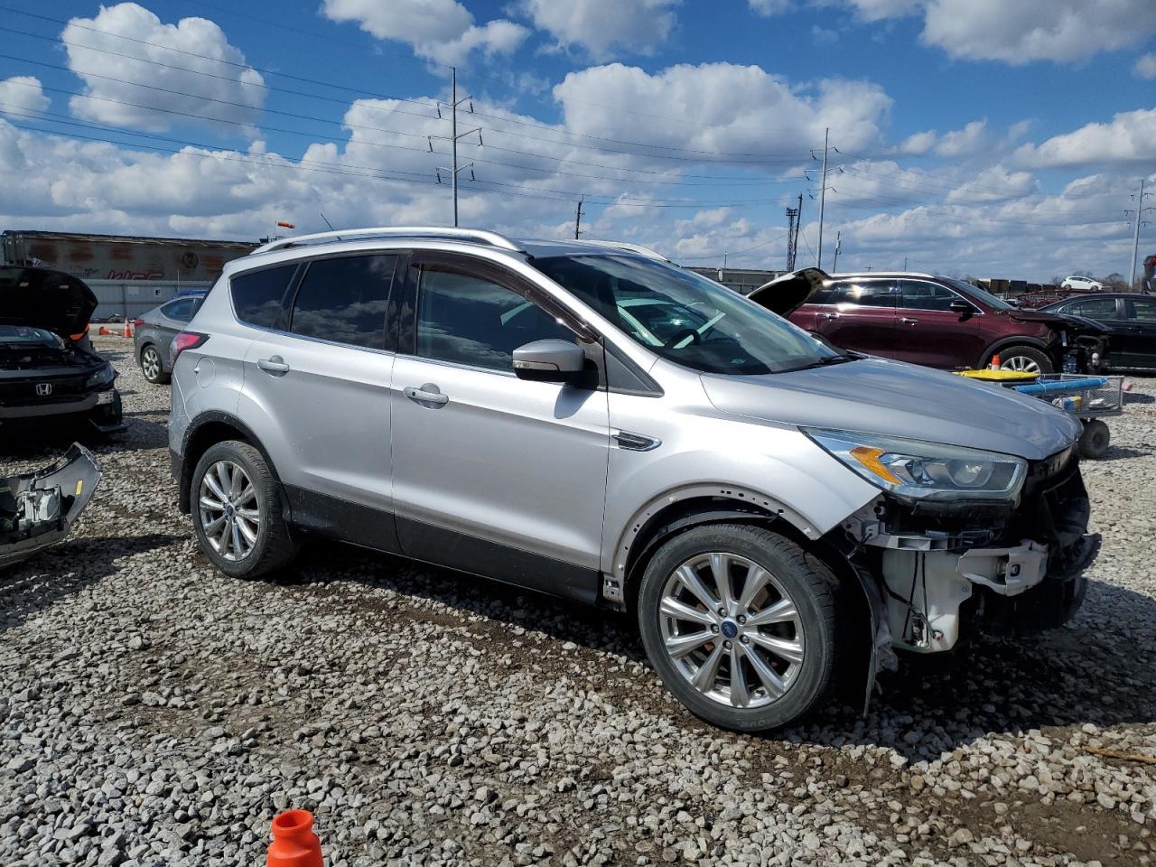 2017 FORD ESCAPE TIT - Image 4