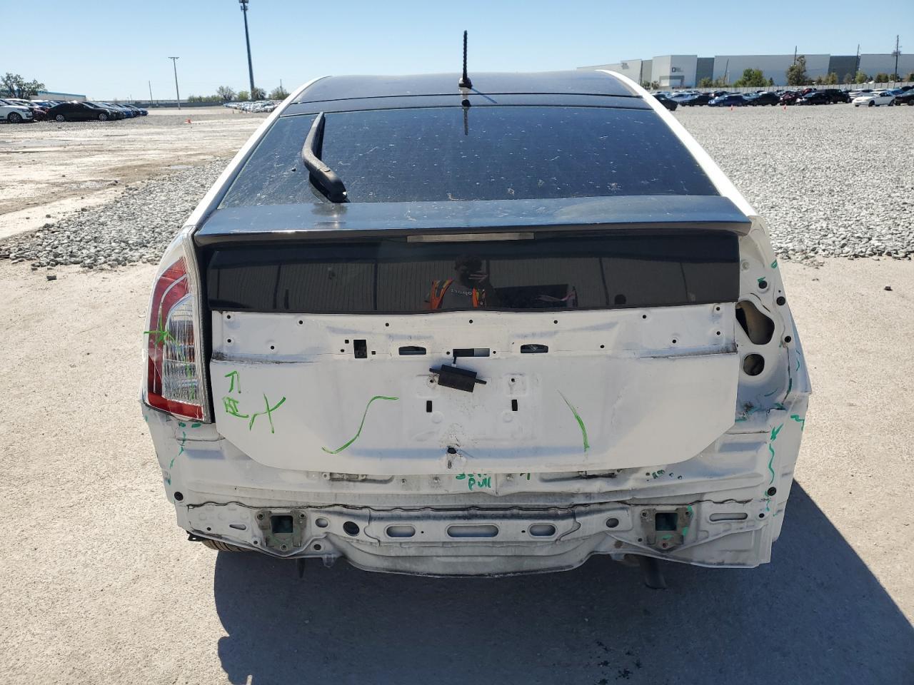 2015 TOYOTA PRIUS - Фото 6
