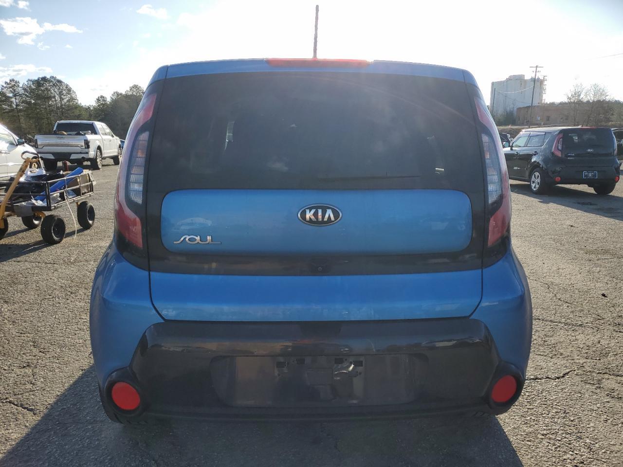 2016 KIA SOUL + - Image 6