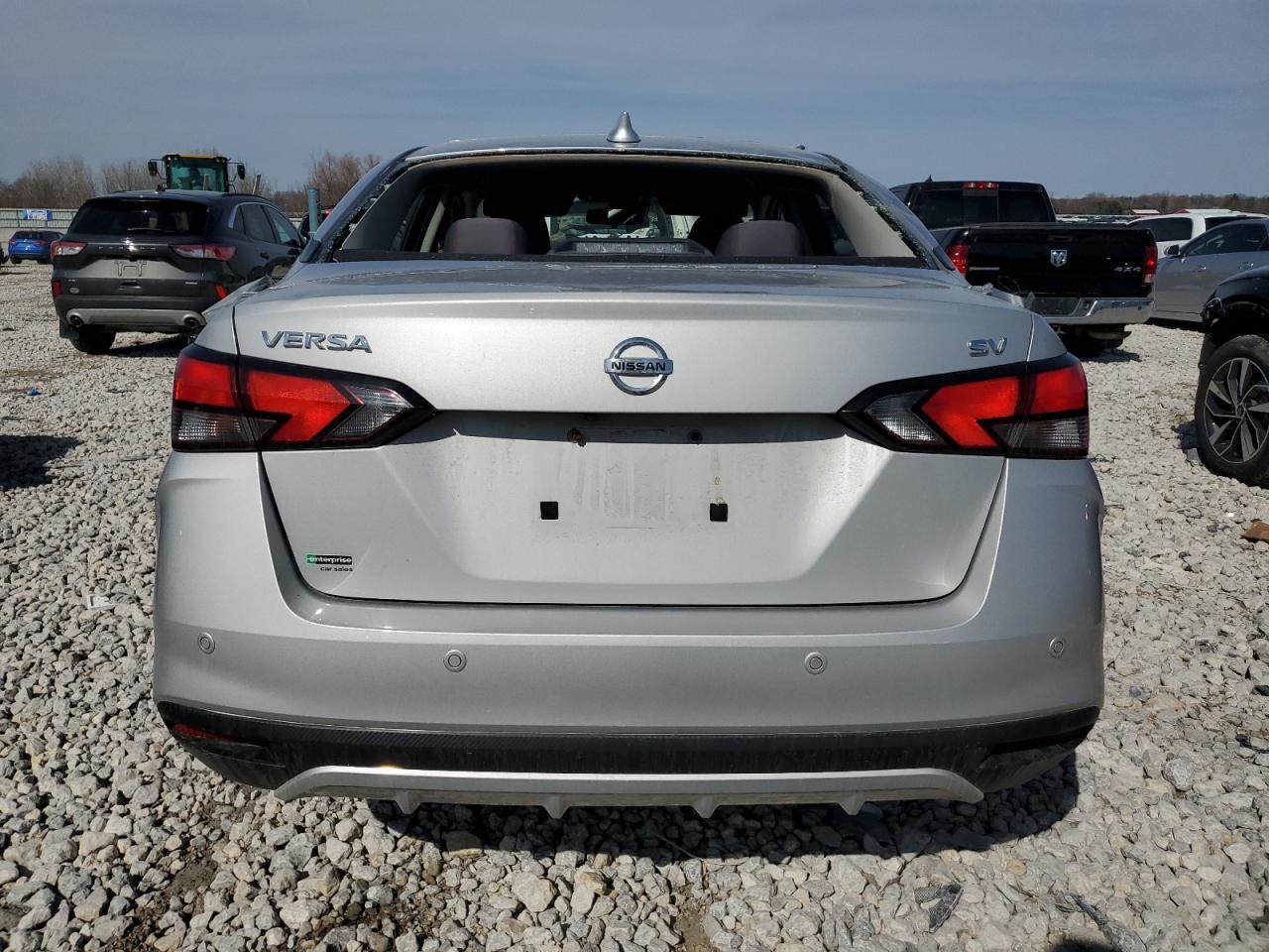 2021 NISSAN VERSA SV - Фото 6