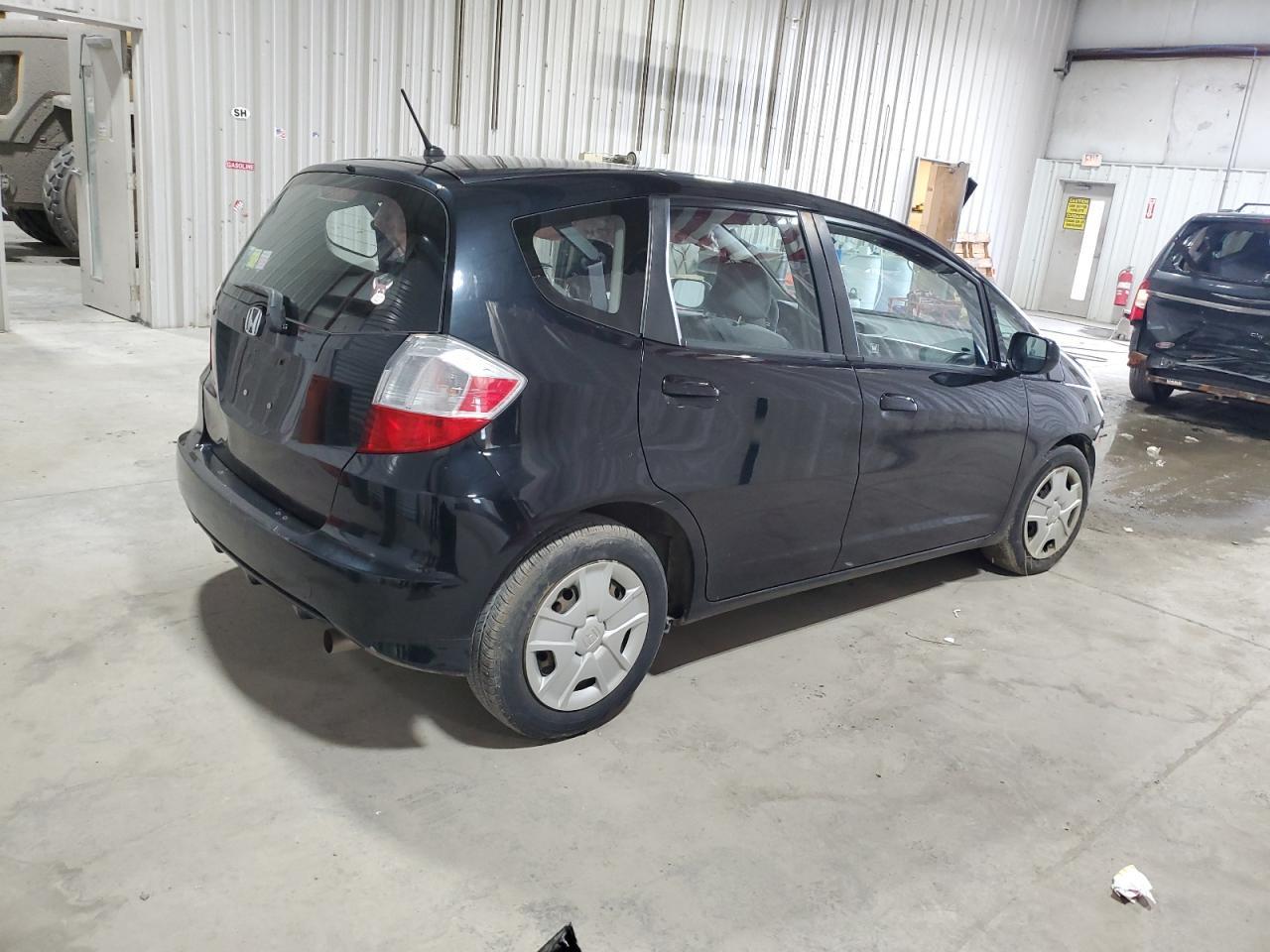 2013 HONDA FIT - Фото 3