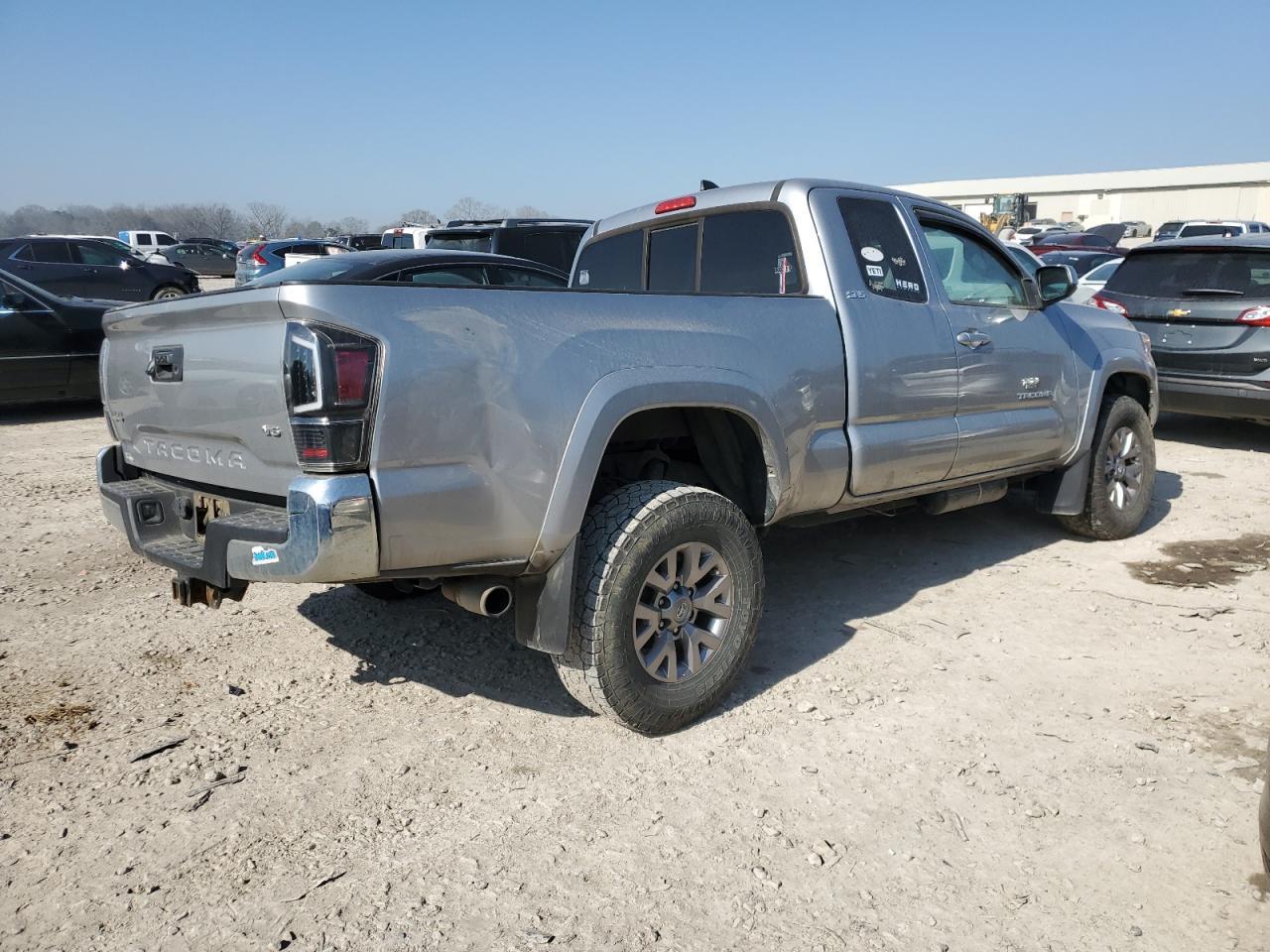 2017 TOYOTA TACOMA ACC - Фото 3