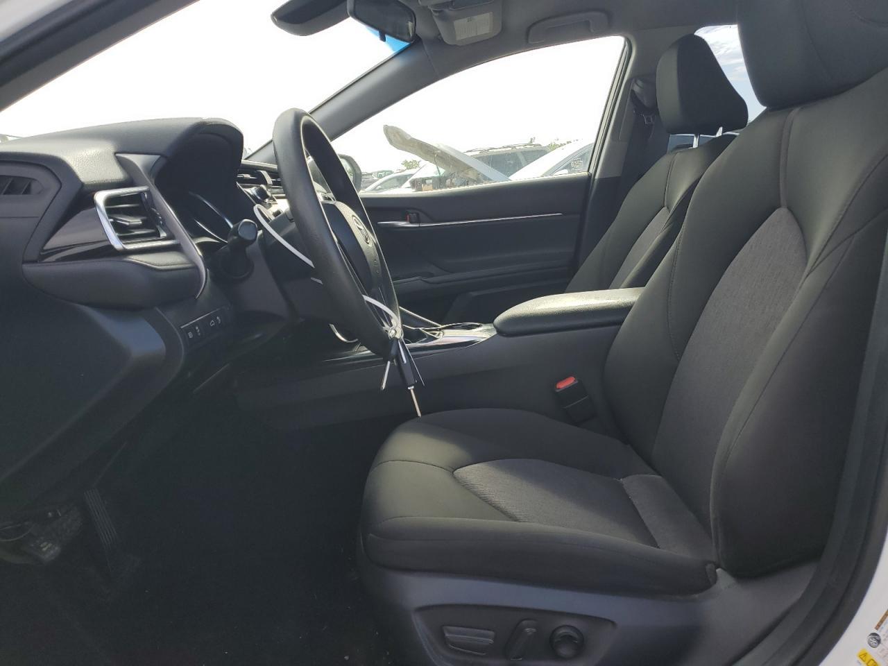 2018 TOYOTA CAMRY L - Image 7