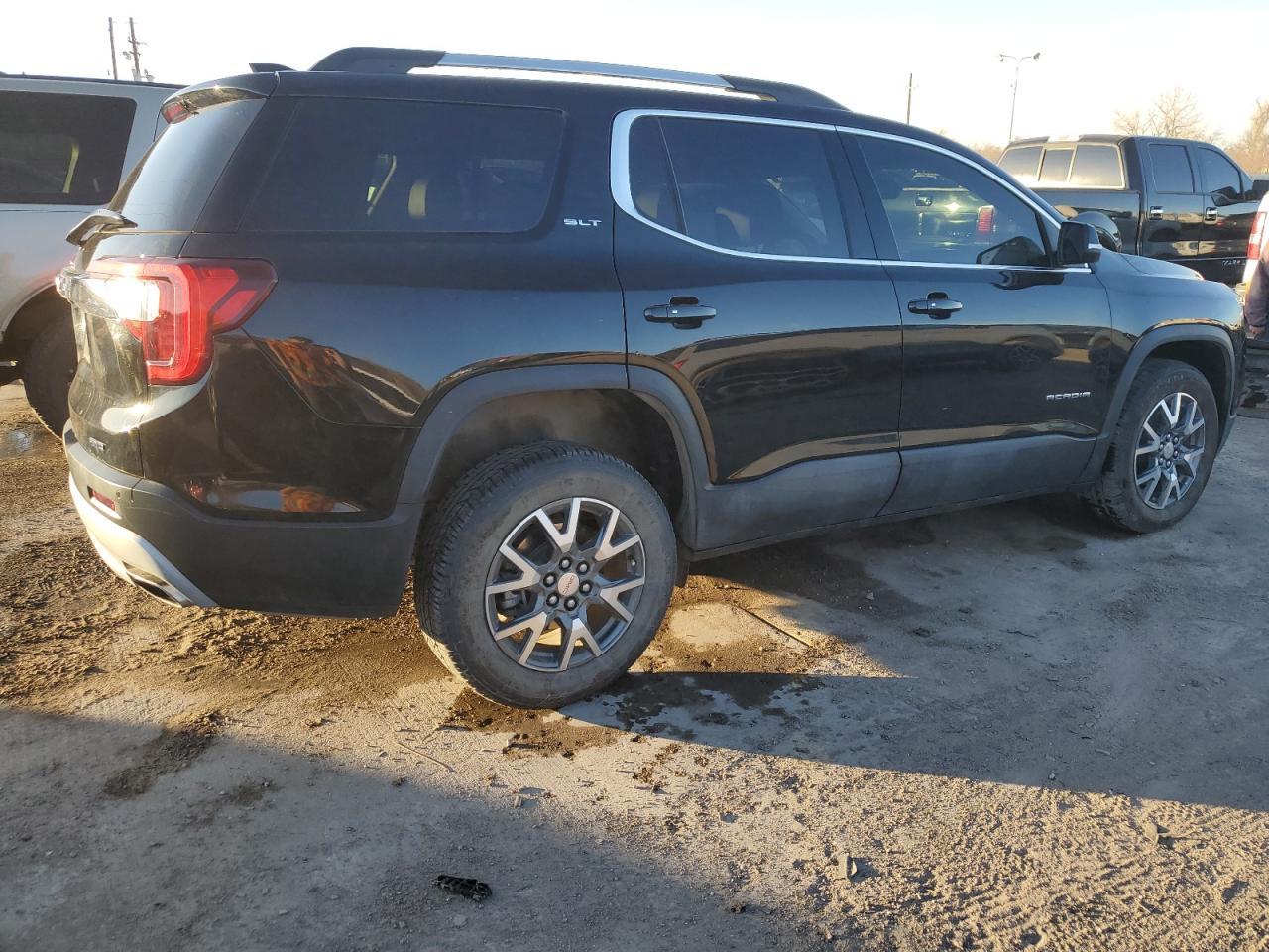 2023 GMC ACADIA SLT - Фото 3