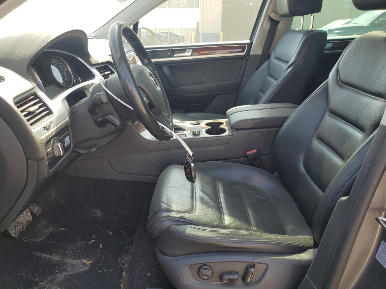 2013 VOLKSWAGEN TOUAREG V6 - Фото 7