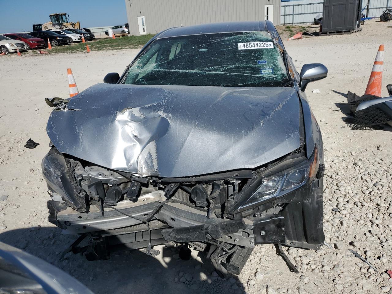 2020 TOYOTA CAMRY SE - Фото 5
